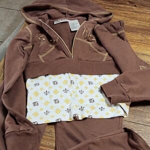 Self esteem  Girls sweat outfit.